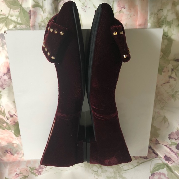 Vince Camuto Velvet Pumps - Picture 3 of 8